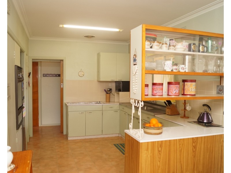 12 Burwood Avenue, Shepparton VIC 3630
