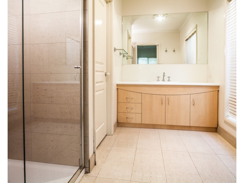 49 Waranga Drive, Kialla VIC 3631