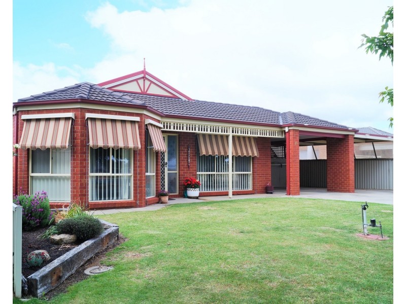 33 Helmer Street, Mooroopna VIC 3629