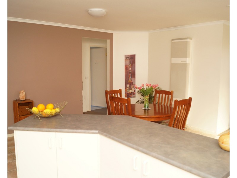 33 Helmer Street, Mooroopna VIC 3629