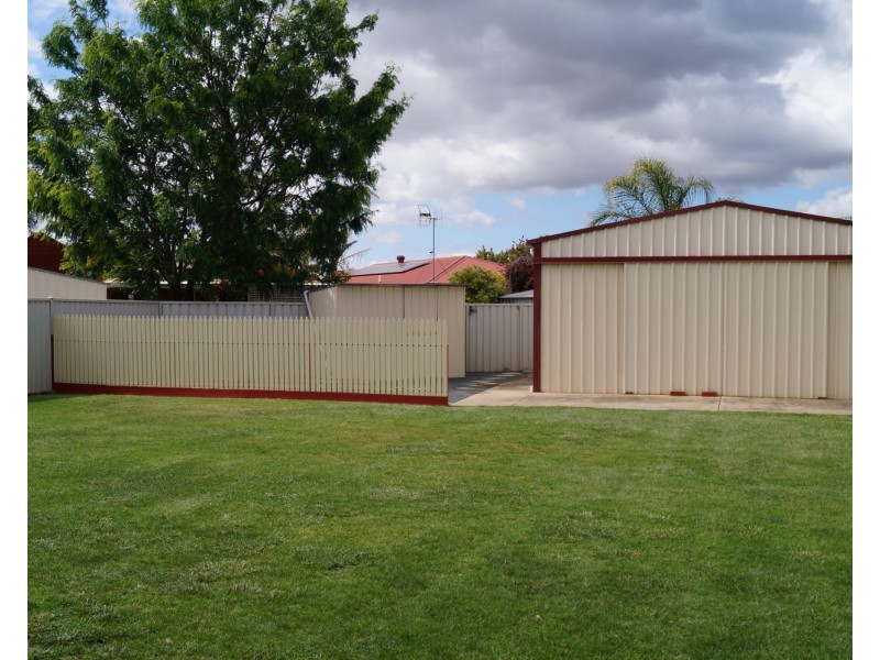 33 Helmer Street, Mooroopna VIC 3629