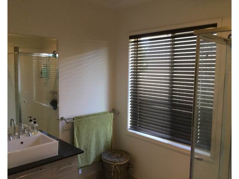 13 Brambuck Avenue, Kialla VIC 3631