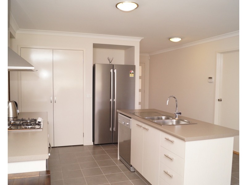 3 Warrumbungle Drive, Shepparton North VIC 3631