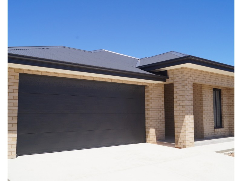 18 Aspendale Crescent, Shepparton North VIC 3631