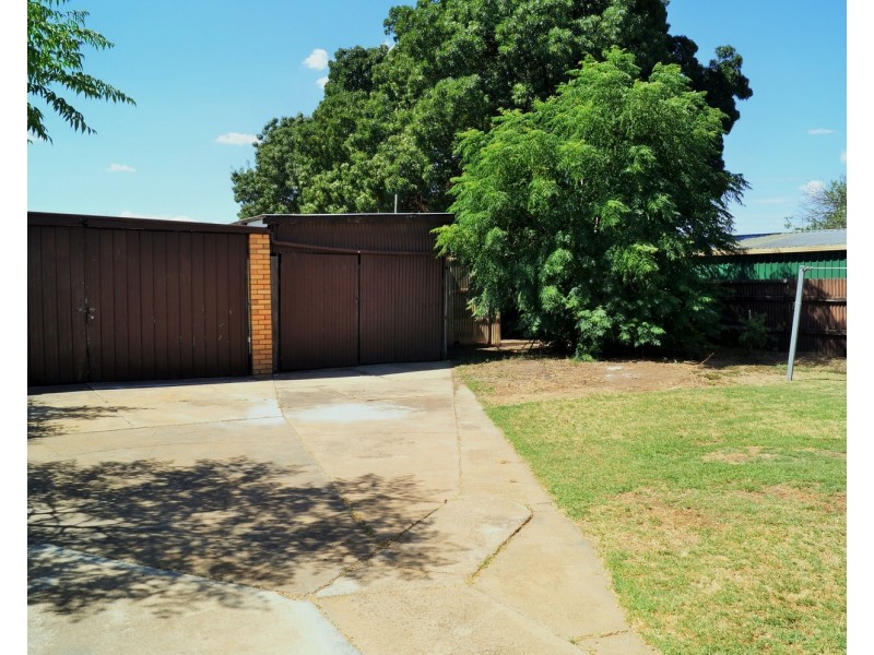 39 Malcolm Crescent, Shepparton VIC 3630