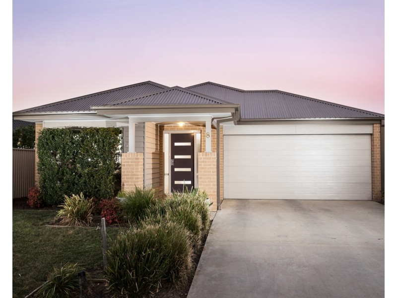 8 Teatree Place, Kialla VIC 3631