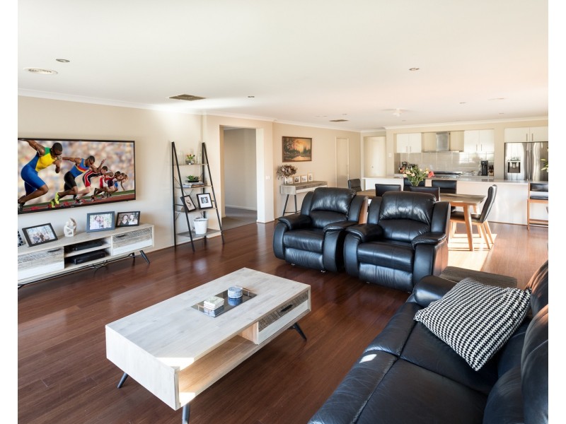 8 Teatree Place, Kialla VIC 3631