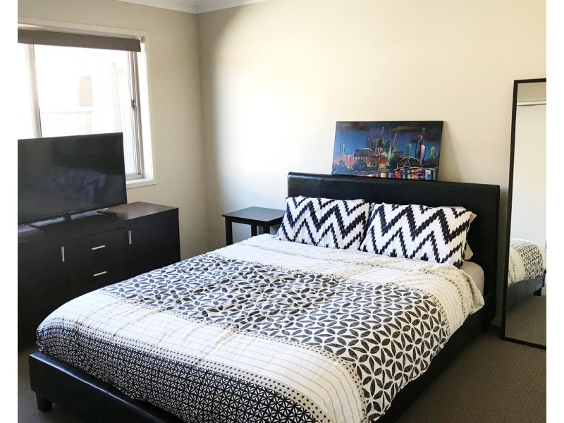 8 Teatree Place, Kialla VIC 3631