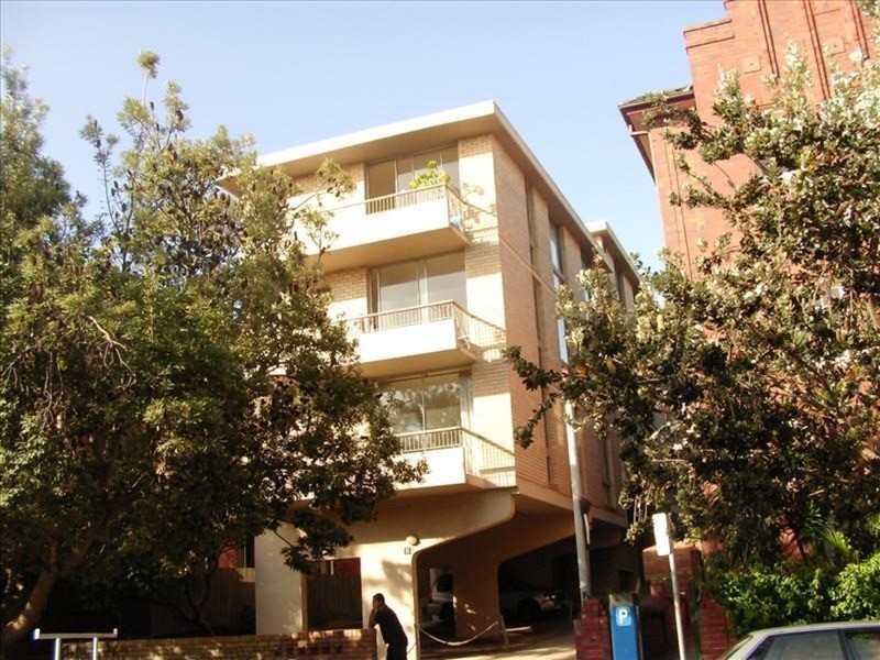 2/95 Curlewis Street, Bondi NSW 2026
