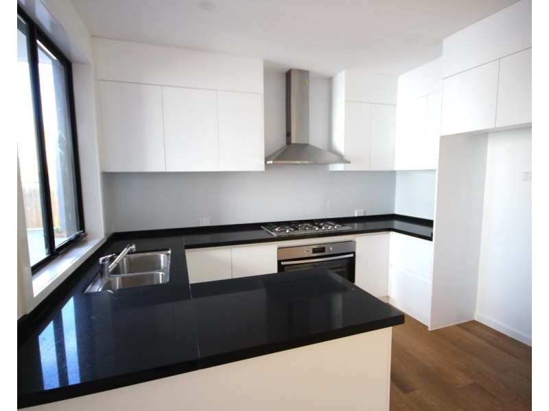 5C Wickham Avenue, Forest Hill VIC 3131