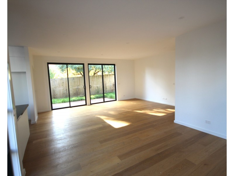 5C Wickham Avenue, Forest Hill VIC 3131