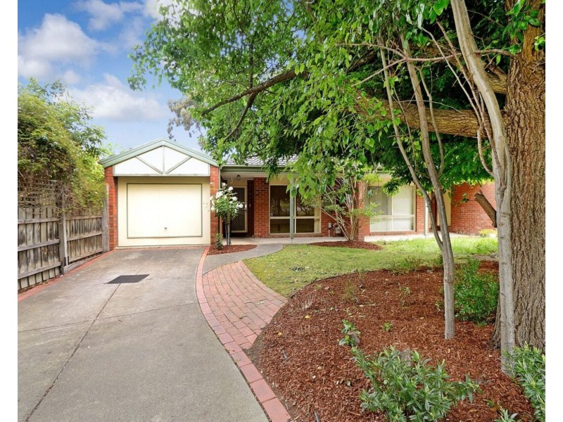 4B Vinter Avenue, Croydon VIC 3136