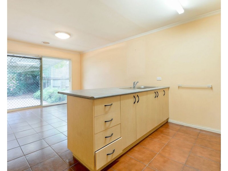 4B Vinter Avenue, Croydon VIC 3136