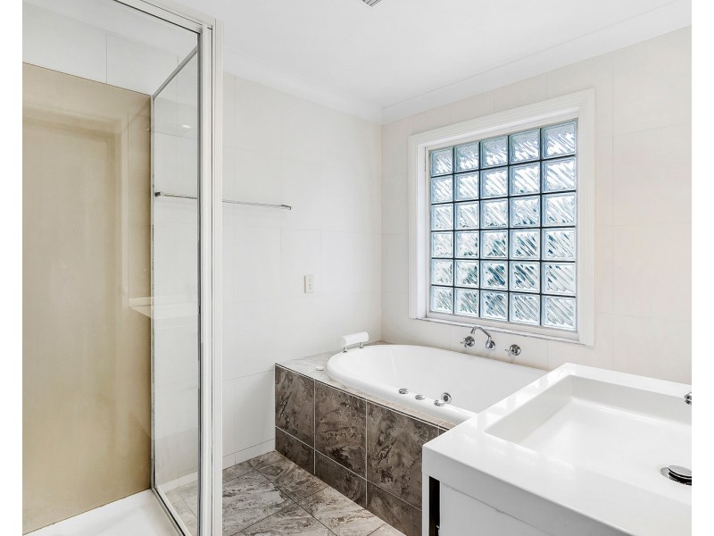 60 Tyner Road, Wantirna South VIC 3152