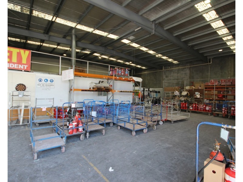 8 Wigan Road, Bayswater VIC 3153