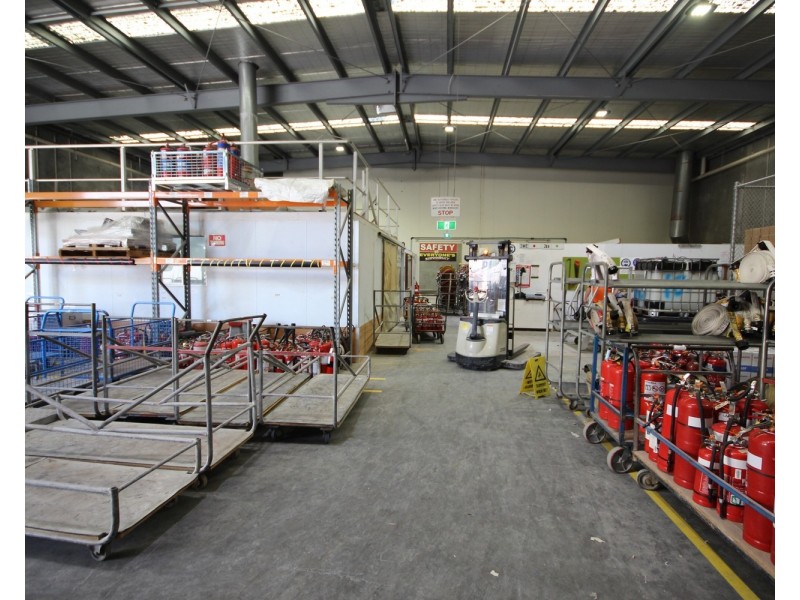 8 Wigan Road, Bayswater VIC 3153