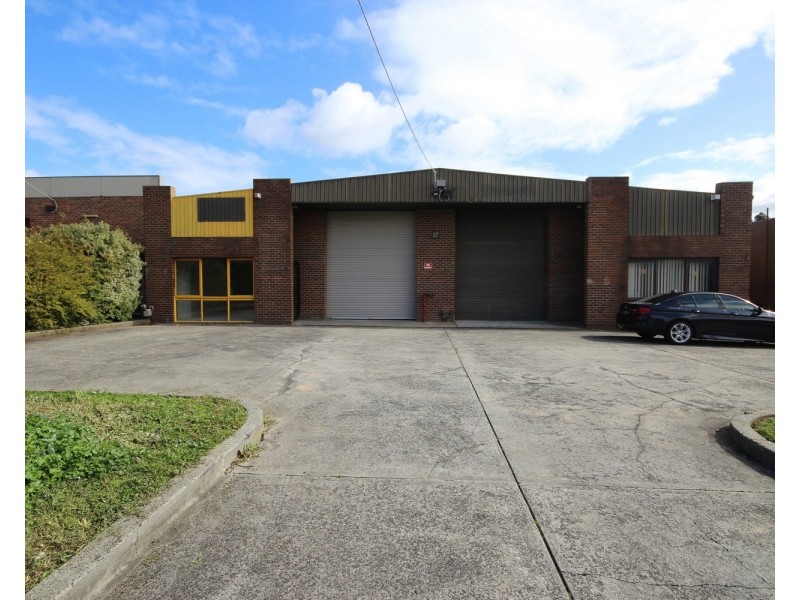 2/27 Parkhurst Drive, Knoxfield VIC 3180