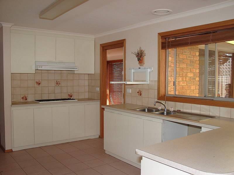 2 Clyne Place, Rowville VIC 3178