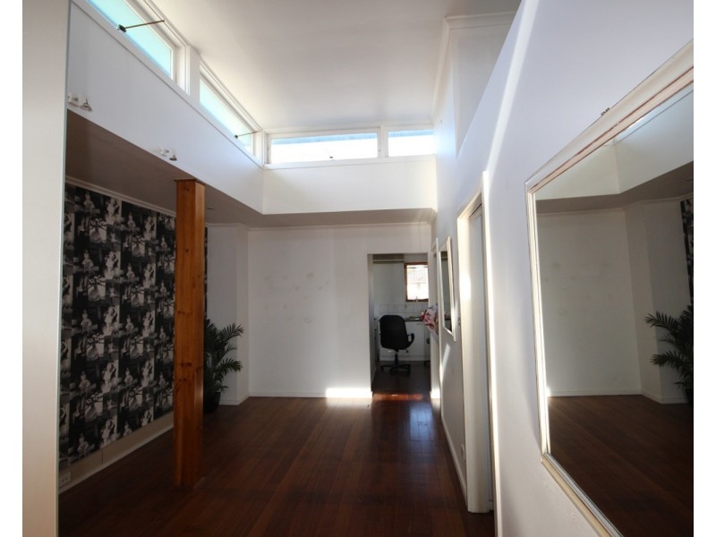 Shop 49 Mountain Gate Shopping Centre, Ferntree Gully VIC 3156