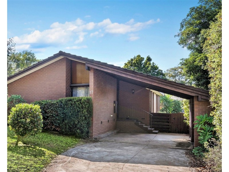 17 Birchfield Crescent, Wantirna VIC 3152