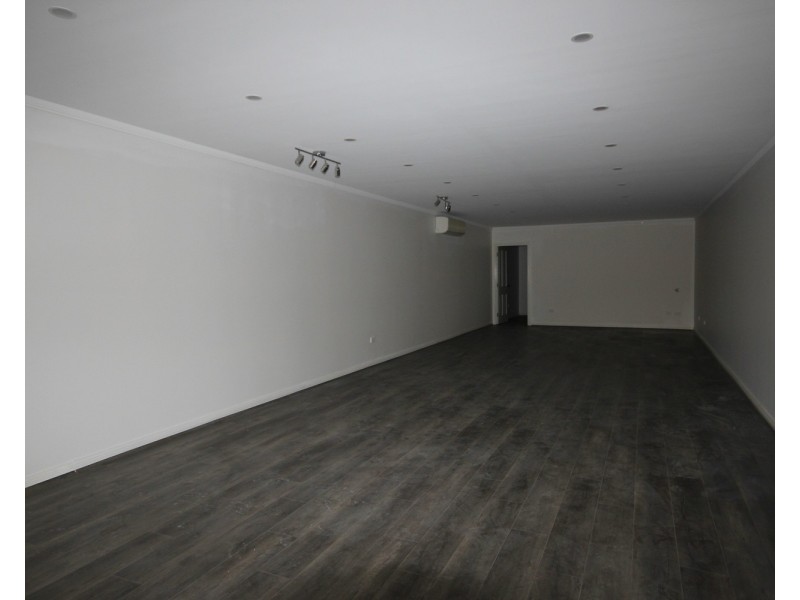 2/70 Rushdale Street, Knoxfield VIC 3180