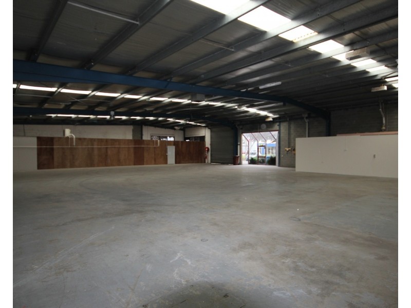 2/70 Rushdale Street, Knoxfield VIC 3180