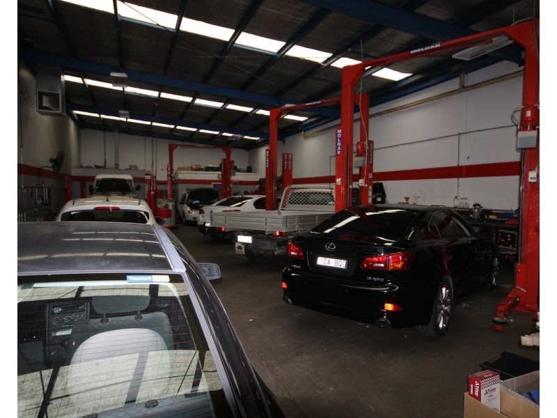 2/12 Hitech Place, Rowville VIC 3178