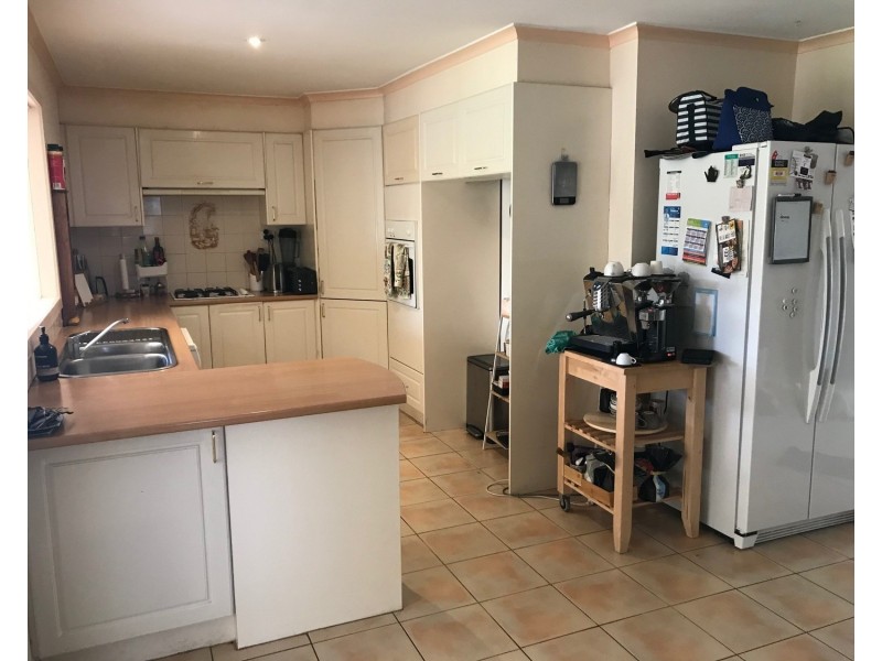 4 Belot Close, Bayswater VIC 3153