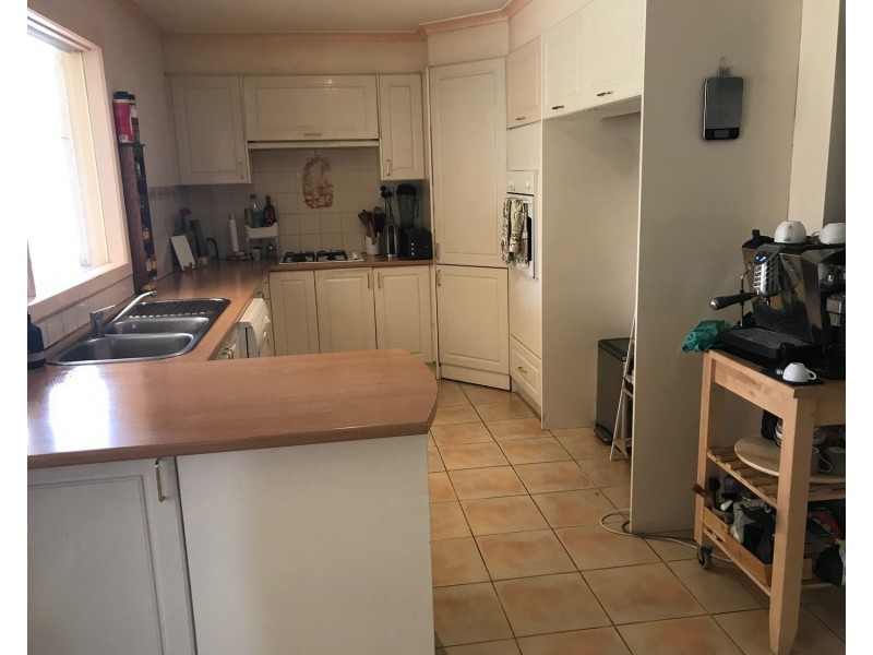 4 Belot Close, Bayswater VIC 3153