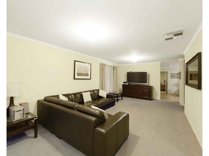 13 Walingford Place, Rowville VIC 3178