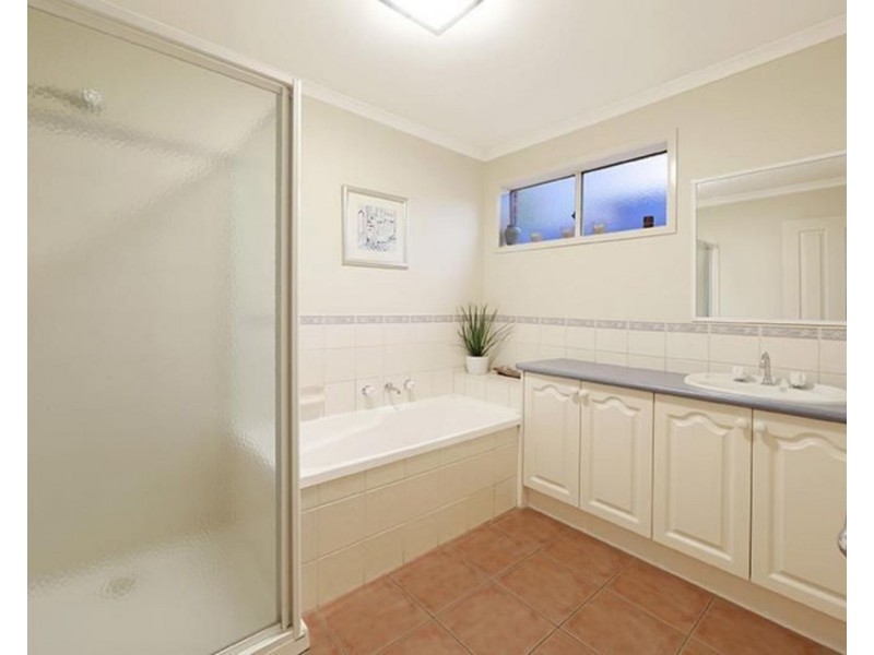 13 Walingford Place, Rowville VIC 3178
