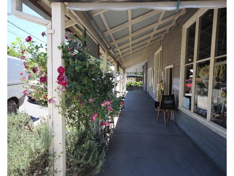1/372 Mount Dandenong Tourist Road, Sassafras VIC 3787