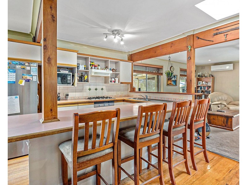 91 Linda Crescent, Ferntree Gully VIC 3156