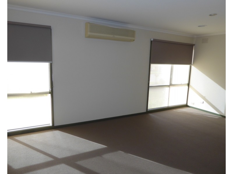 79 Bunnett Road, Knoxfield VIC 3180