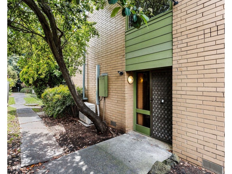 21/241 Canterbury Road, Bayswater North VIC 3153