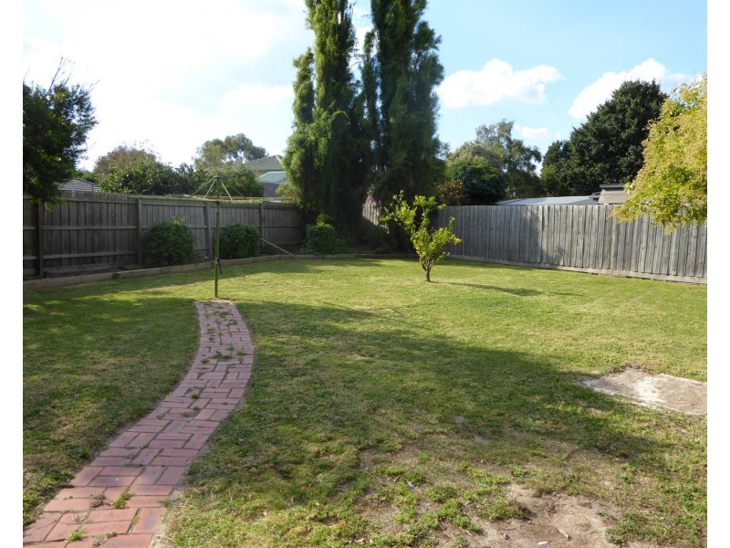 3 Sheraton Crescent, Ferntree Gully VIC 3156