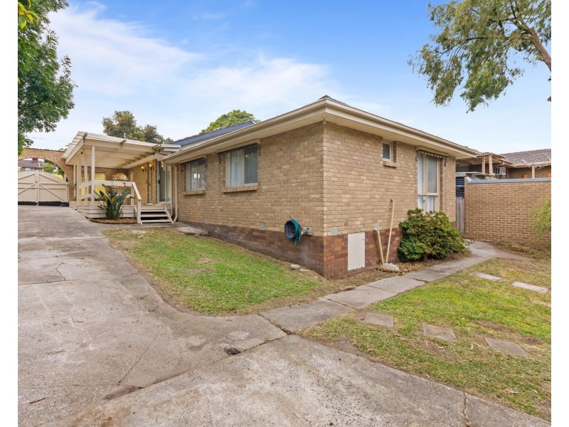 22 Gravenstein Crescent, The Basin VIC 3154