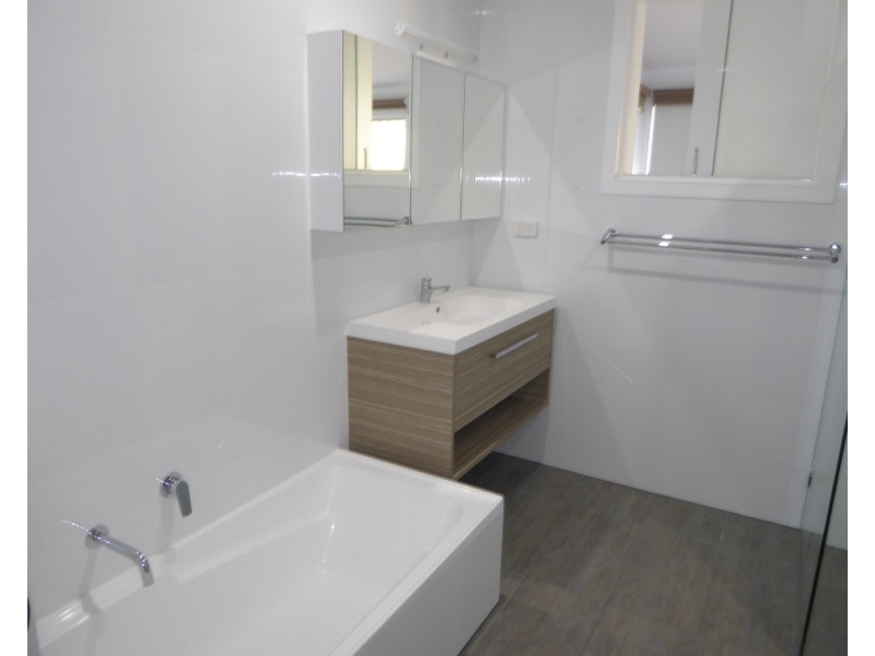 5 Moore Street, Ferntree Gully VIC 3156