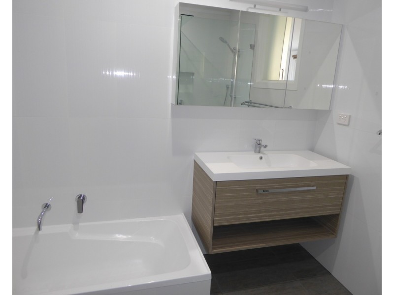 5 Moore Street, Ferntree Gully VIC 3156