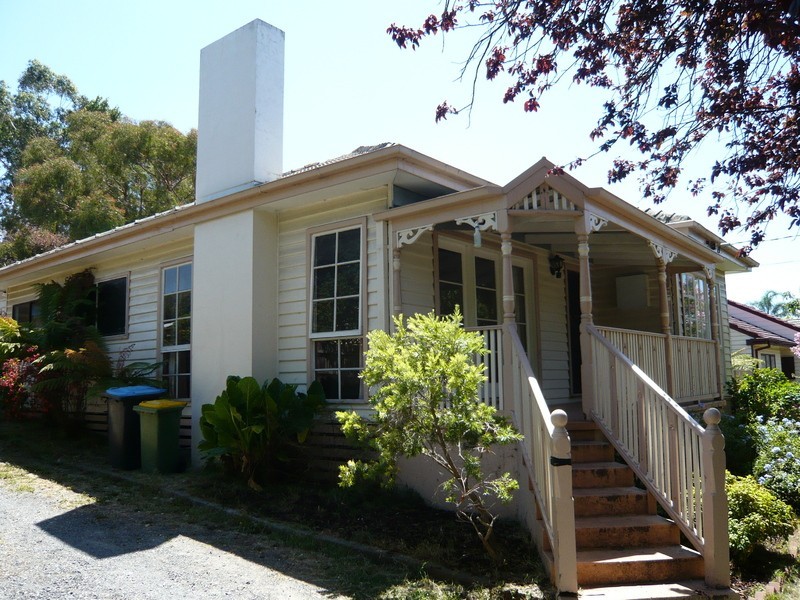 54 Glenfern Road, Ferntree Gully VIC 3156