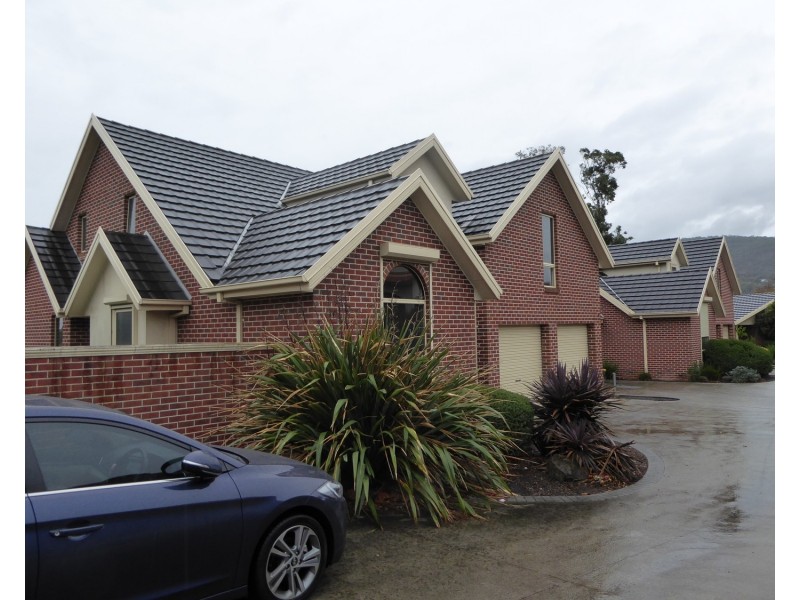1/91-93 Glenfern Road, Ferntree Gully VIC 3156
