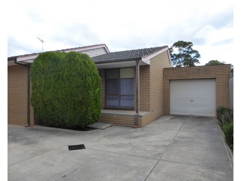 3/4 Tulip Crescent, Boronia VIC 3155