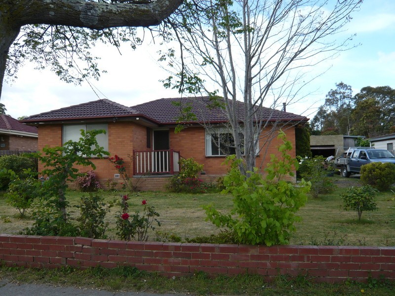 687 Burwood  Highway, Ferntree Gully VIC 3156