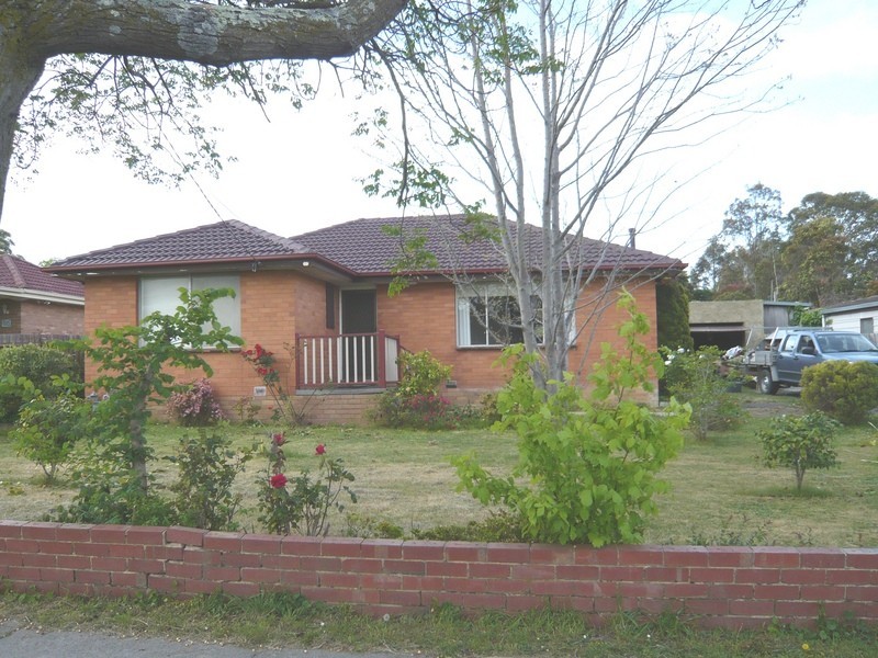 687 Burwood  Highway, Ferntree Gully VIC 3156