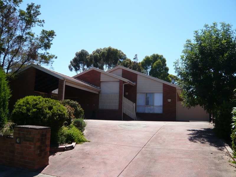 28 Chappell Drive, Wantirna VIC 3152