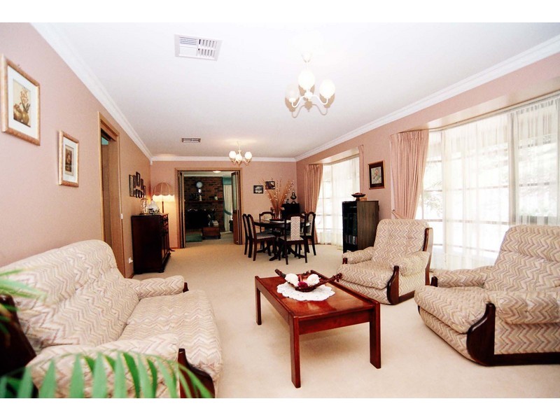 10 Maple Avenue, Belgrave VIC 3160