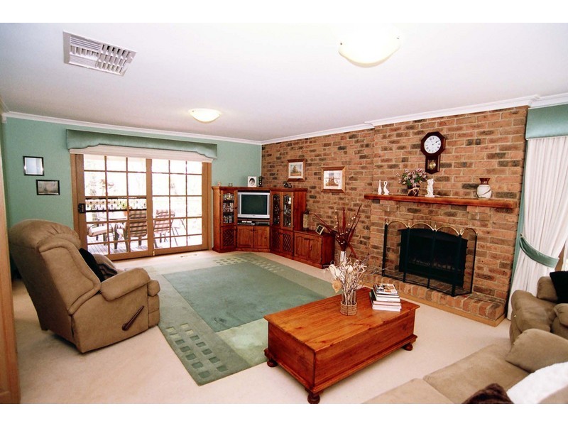 10 Maple Avenue, Belgrave VIC 3160