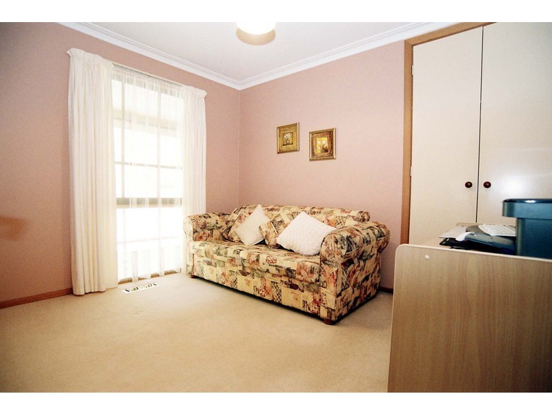 10 Maple Avenue, Belgrave VIC 3160
