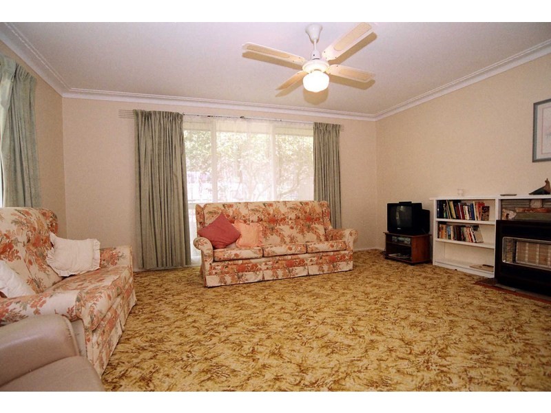 6 Oakley Street, Mount Dandenong VIC 3767