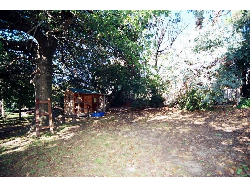2 Mc Iver Street, Ferntree Gully VIC 3156